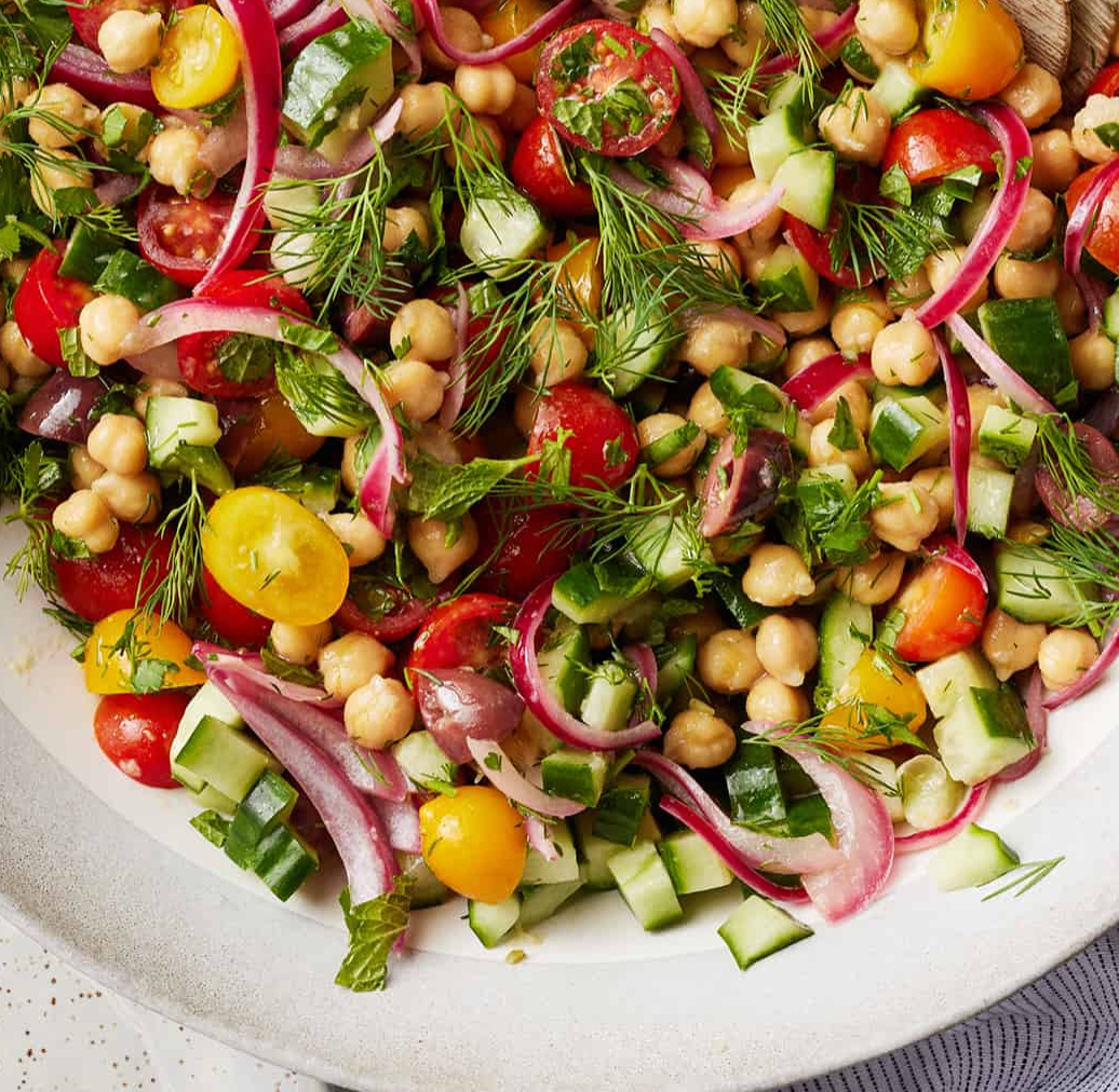 Fresh Chickpea Salad: A Vibrant and Healthy Holiday Side